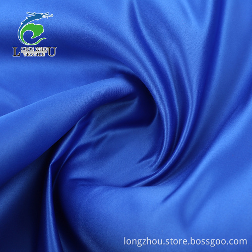 Satin Kusam dengan Kain Twist